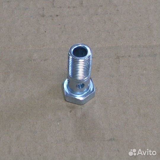 Штуцер топливный (Болт М14*1,5*30) 870005