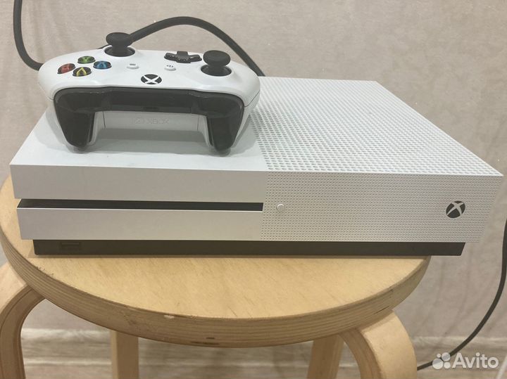 Xbox One s 1tb с играми