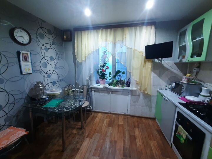 3-к. квартира, 60 м², 5/5 эт.