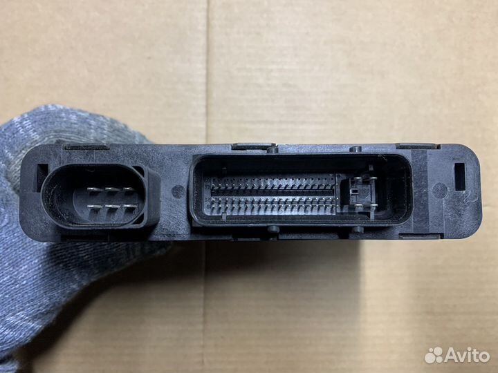 Блок центрального замка Volkswagen Touareg