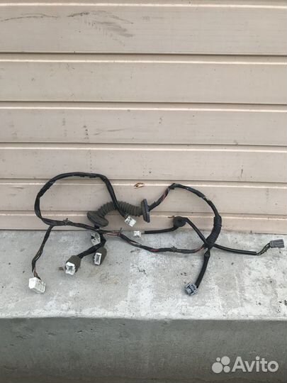 Проводка передней двери Nissan Almera N16