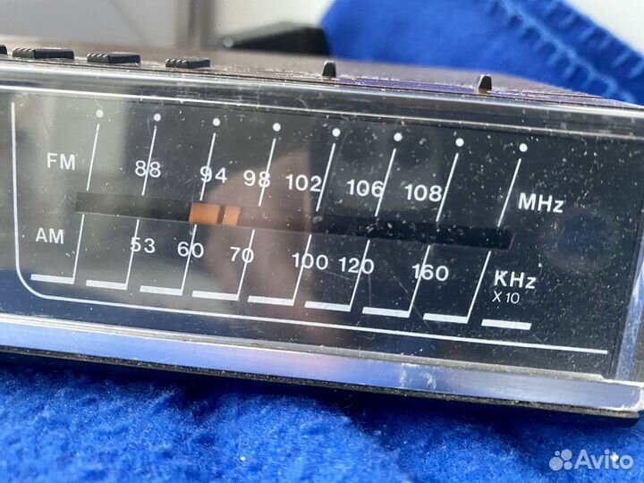 Радиочасы Cosmo, made in Hong kong