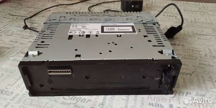 Магнитола sony(рабочая сама магнитола)