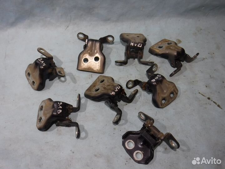 Петля двери левая правая Ford Fusion / Форд Фьюжен