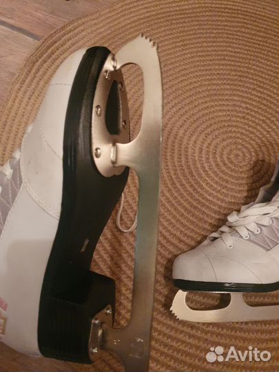 Коньки фигурные 39 размер