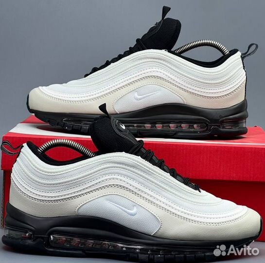 Светлые кроссовки Nike Air Max 97