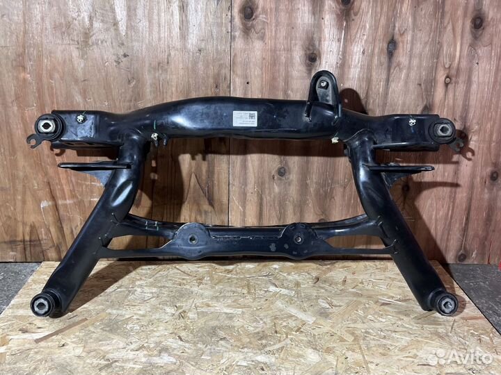 Подрамник задний Audi Q3