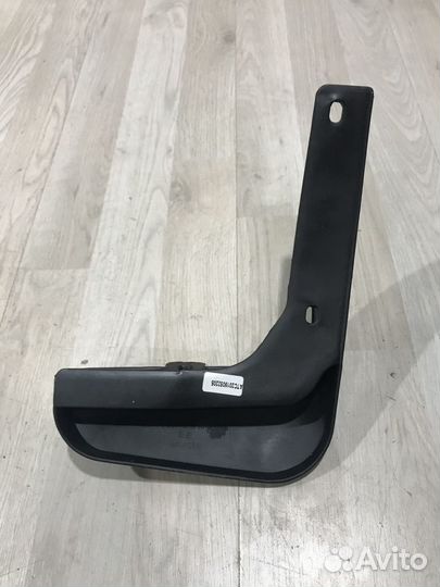 Брызговик задний KIA RIO 3 Лев