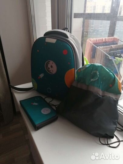 Портфель школьный