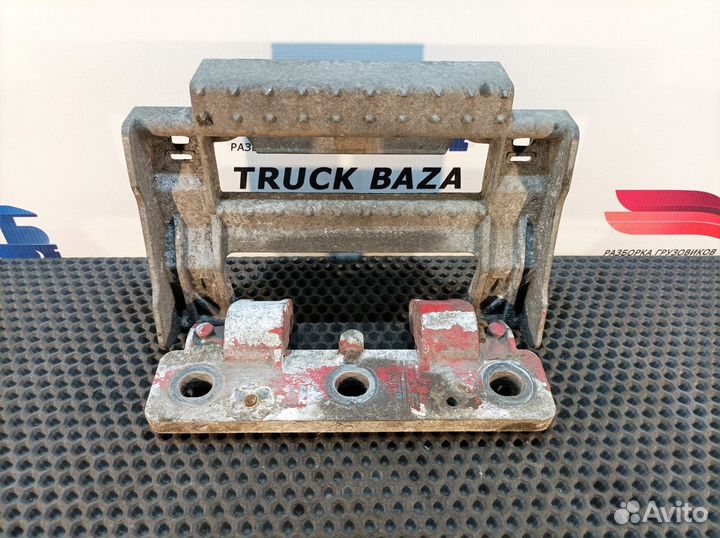 1735004 Подножка обслуживания