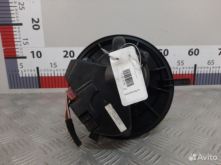 Моторчик печки Volkswagen Golf Plus 2005