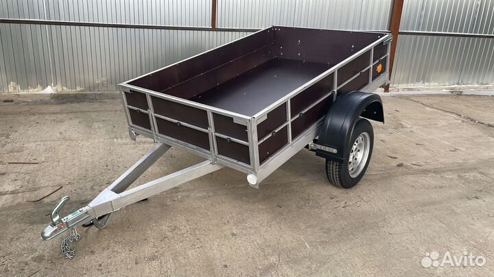 Прицеп на легковой автомобиль