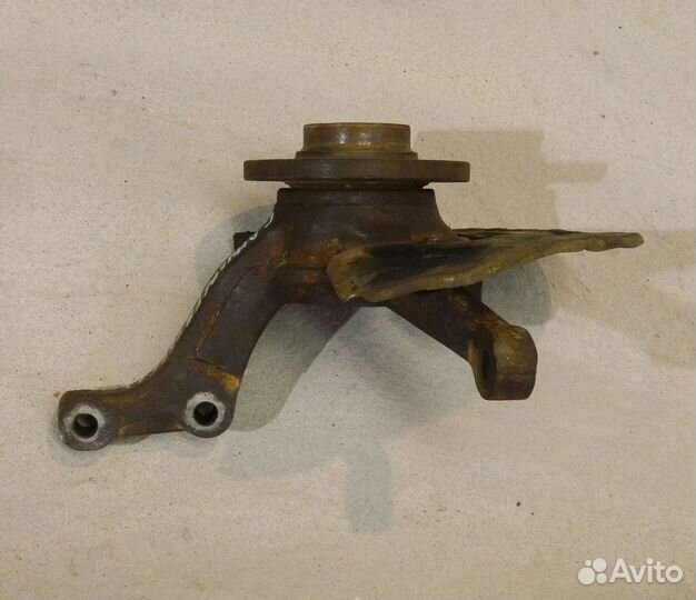 Кулак поворотный правый Chery Amulet