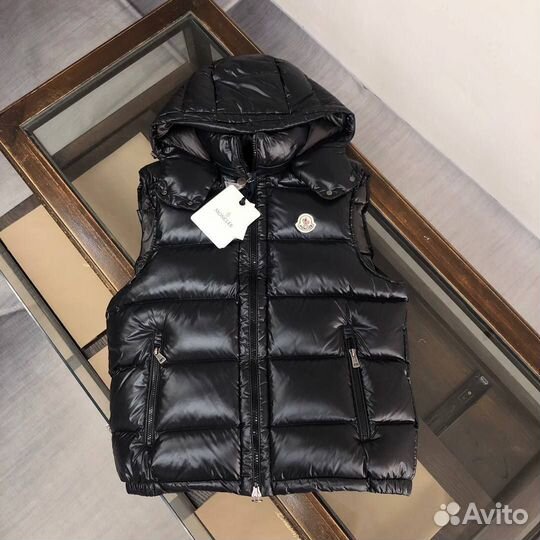 Жилетка moncler Bormes