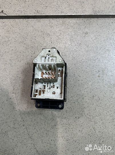 Блок управления зеркалами Hyundai Solaris