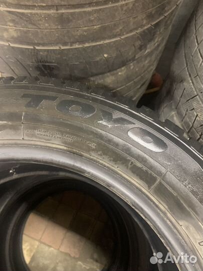 Toyo Observe GSi-5 215/60 R17