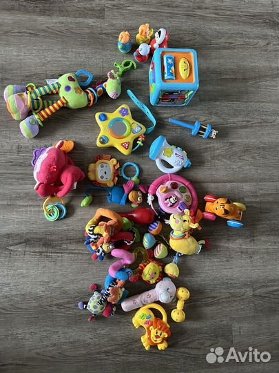 Развивающие игрушки для малышей