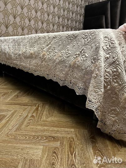 Покрывало на 2 х спальную кровать бу
