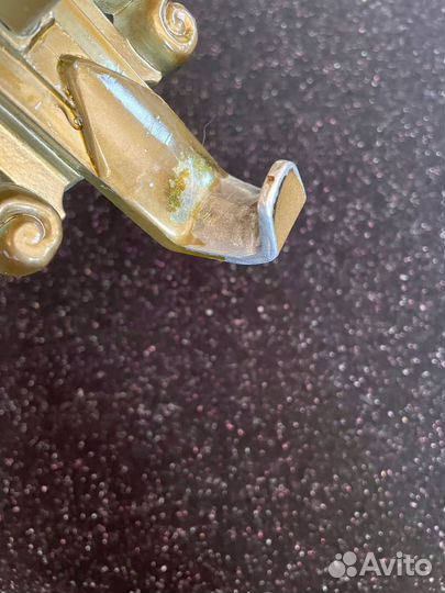 Вешалка настенная металлическая