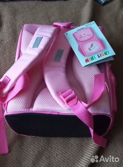 Ранец школьный новый