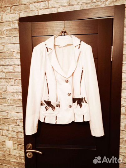 Пиджак женский летний белый