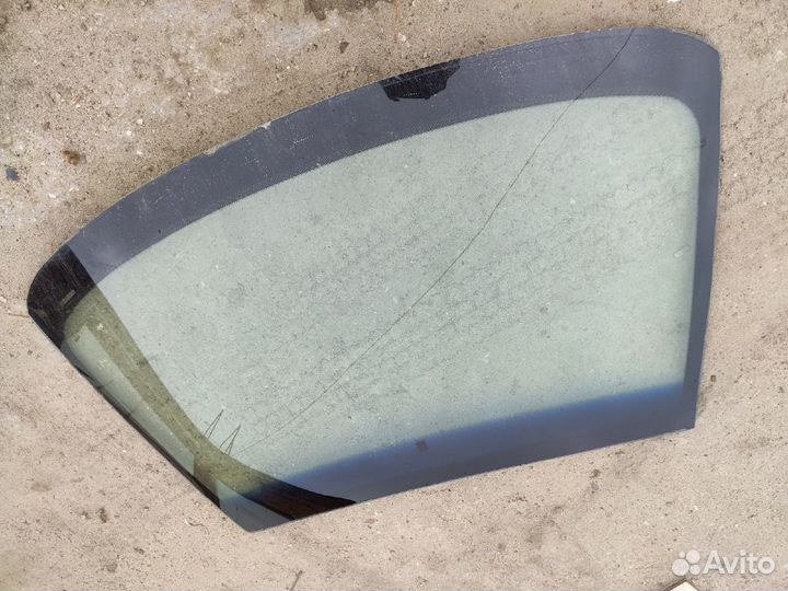 Стекло лобовое Peugeot 406