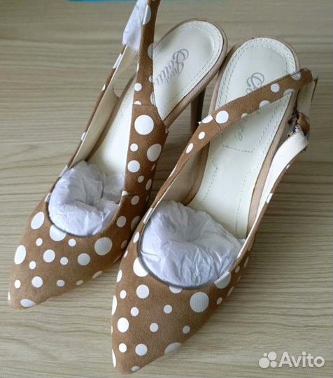 Босоножки р.36