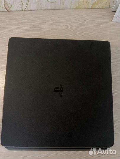 Sony playstation 4 slim
