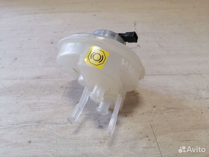 Бачок тормозного цилиндра Chevrolet Niva Нива