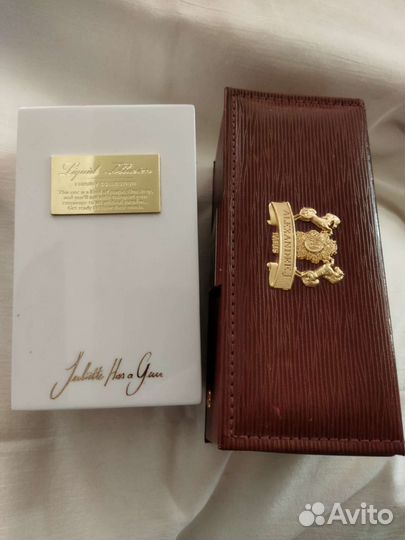 Коробки от элитного парфюма