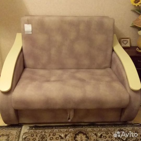 Диван раскладной новый, подушка в подарок