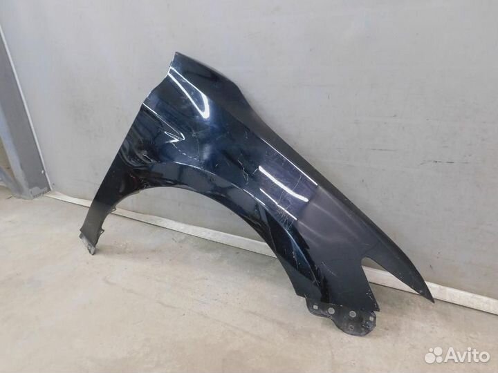 Крыло переднее правое Toyota Camry