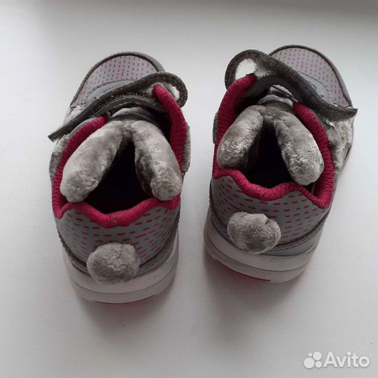 Кроссовки 22 размер для девочки