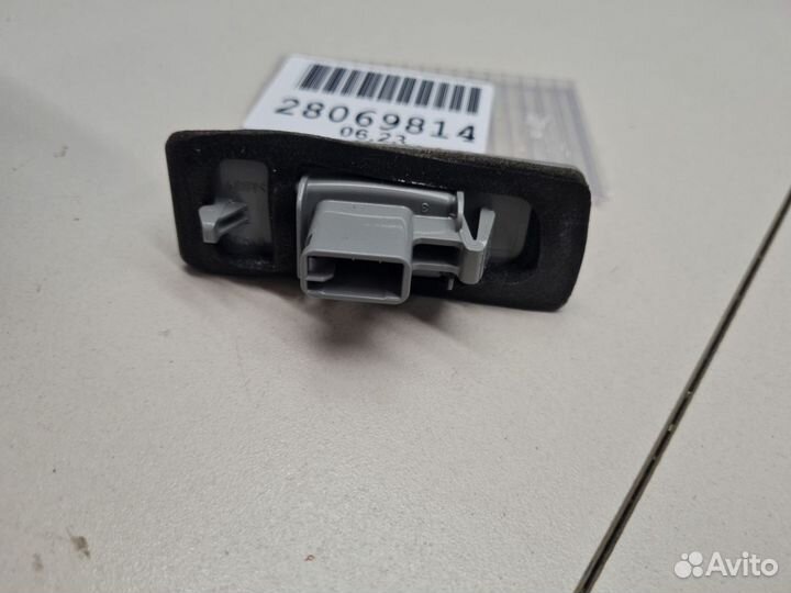 Фонарь подсветки номерного знака Lexus NX Z10 2014