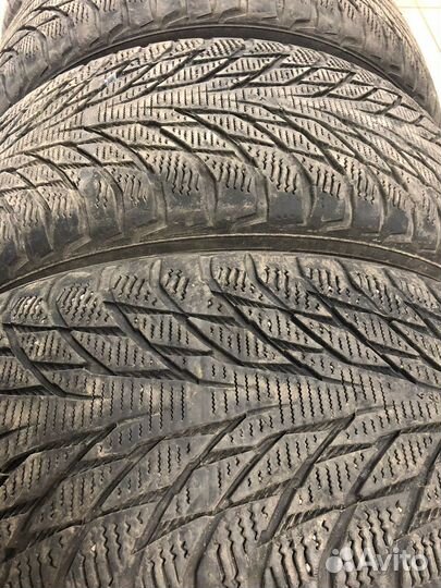 Nokian Tyres Hakkapeliitta R2 235/55 R17 103R