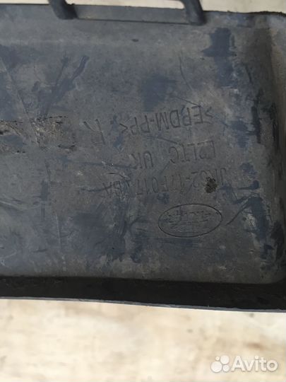 Дефлектор вентиляционный правый Land Rover Sport 2