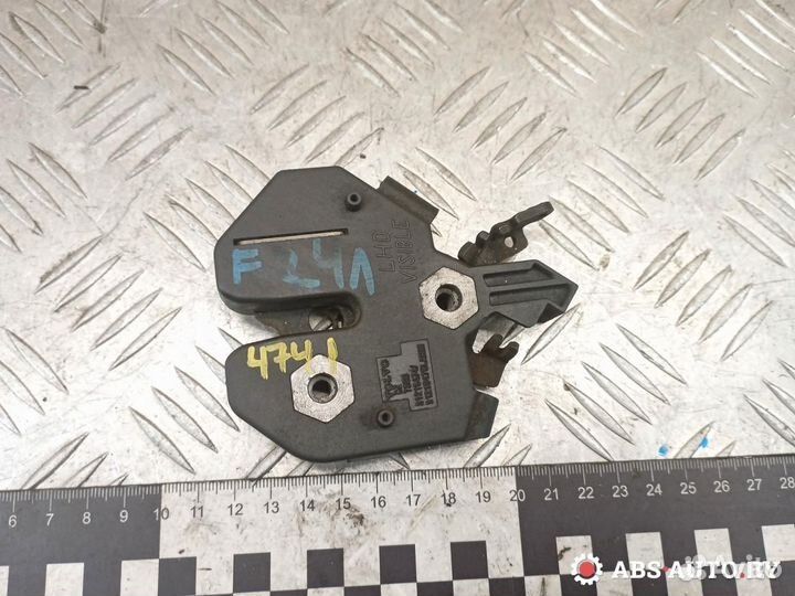 Замок капота Volvo XC70 2 2003 31218474