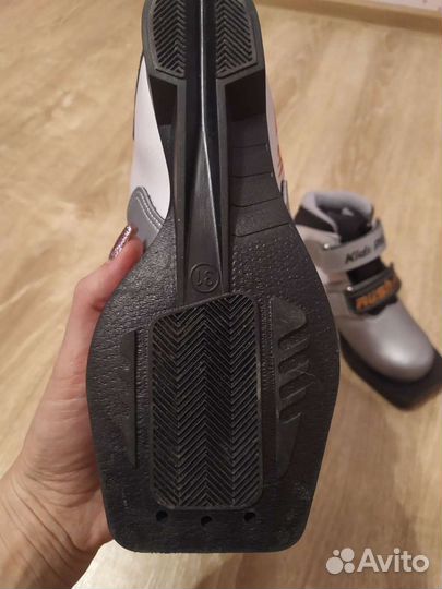 Ботинки лыжные