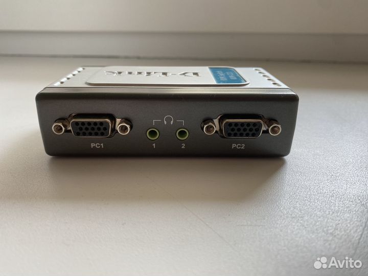 KVM переключатель D-Link KVM-221