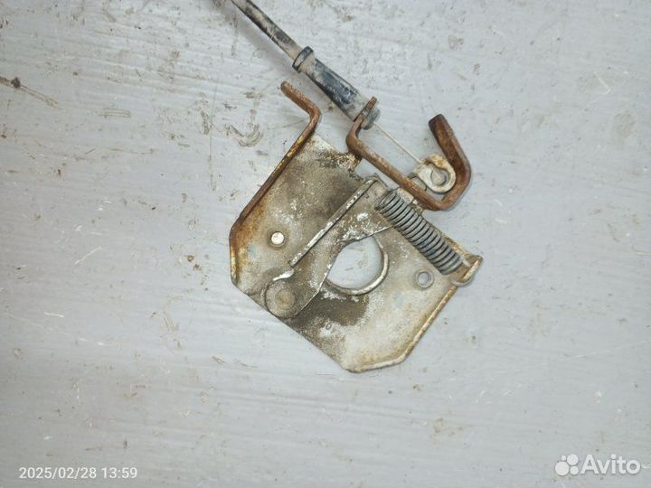 Замок капота Renault Megane K4M 2008