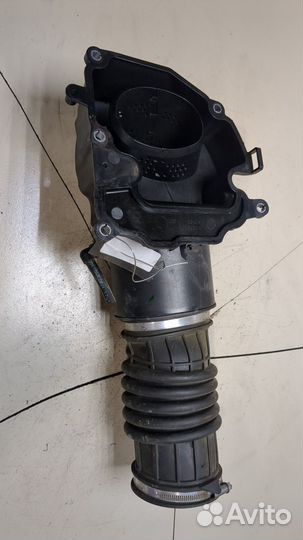 Патрубок воздушного фильтра Volvo S90, 2018