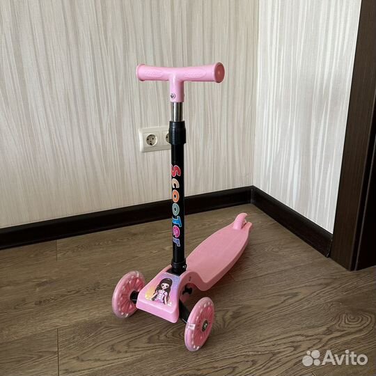 Самокат детский трехколесный