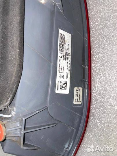 Фонарь задний левый Mercedes-Benz C-Класс