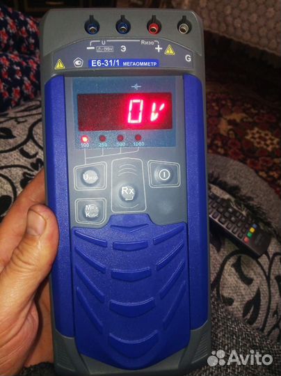 Измеритель сопротивления изоляции