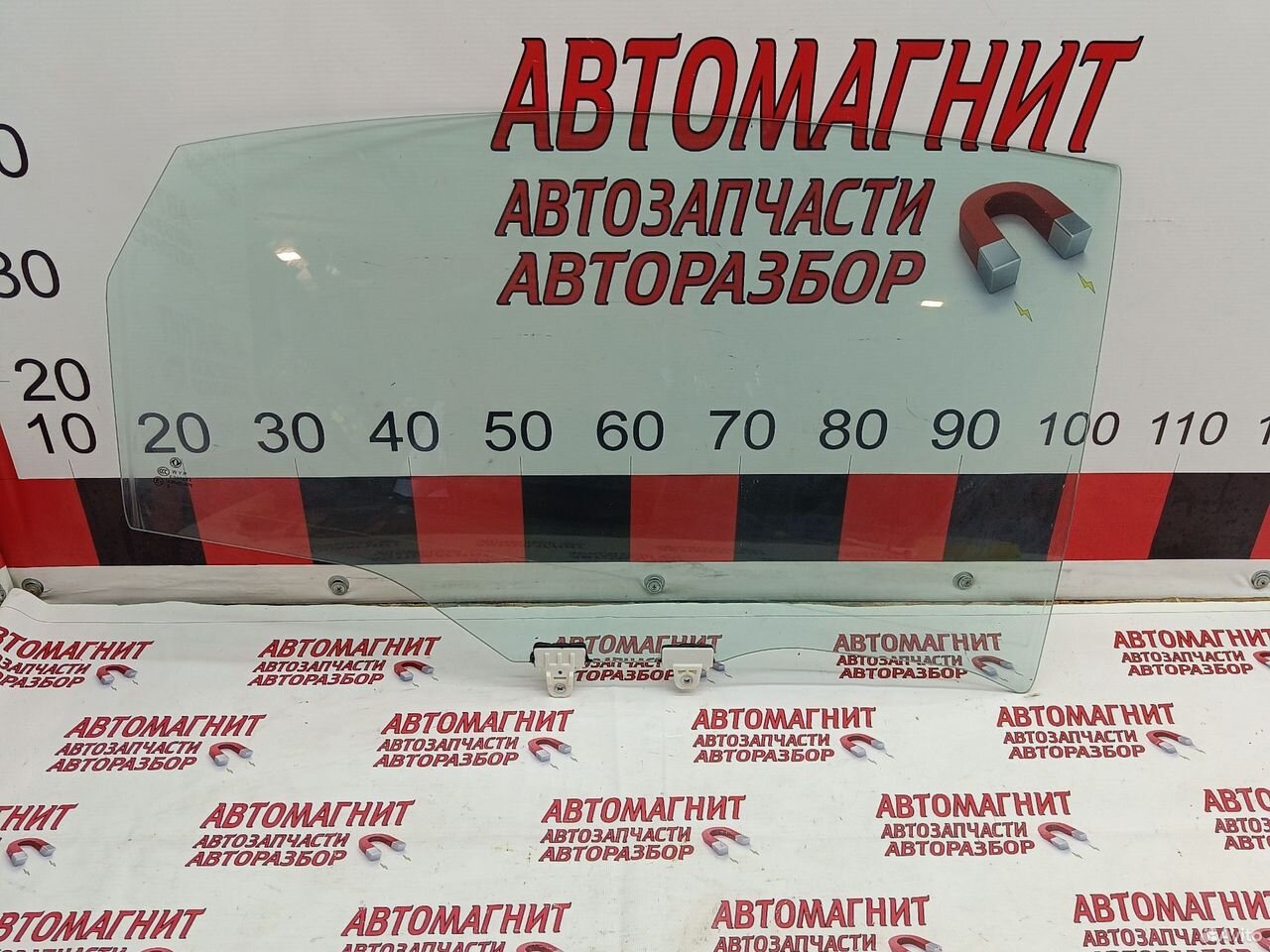 Стекло заднее правое Evolute I-PRO