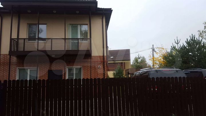 Таунхаус 93 м² на участке 2 сот.