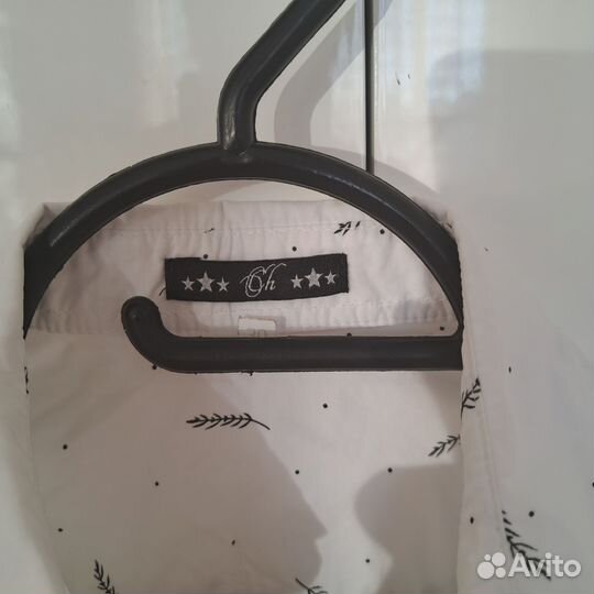 Белые рубашки на мальчика 4 штуки