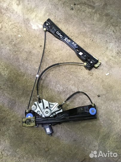 Стеклоподъемник электрический передний левый