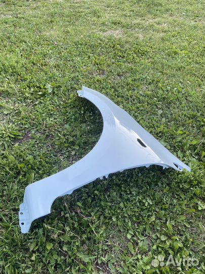 Крыло kia rio 4 кристально-белый новое