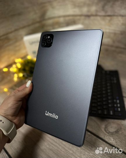 Планшет Umiio